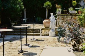 Evenimente corporate tematice desfășurate în eleganța EkoGroup Vila