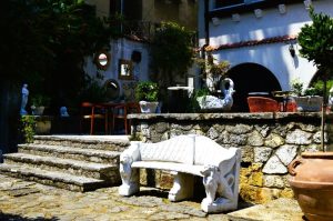 Art. History. Experience. – Descoperă expoziția de artă românească în Casa Tătărăscu